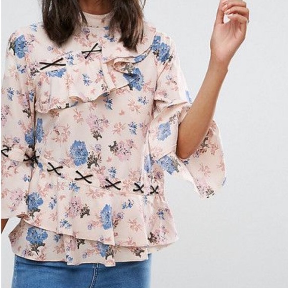 ASOS Tops - 🔵ASOS NWT Asymmetric Light Pink Floral Ruffle Top